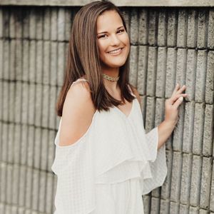 Meet your Posher, Molly